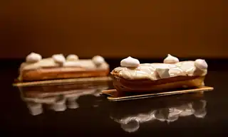 Schokoladen-Éclair