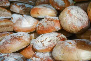 Frisches Brot und Gebäck
